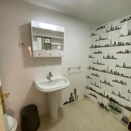 Homestay In A Shared In The Centre Of En Piso Compartido *