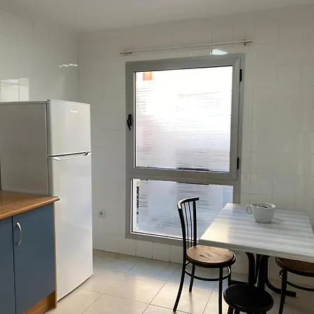 In A Shared In The Centre Of En Piso Compartido 홈스테이 *